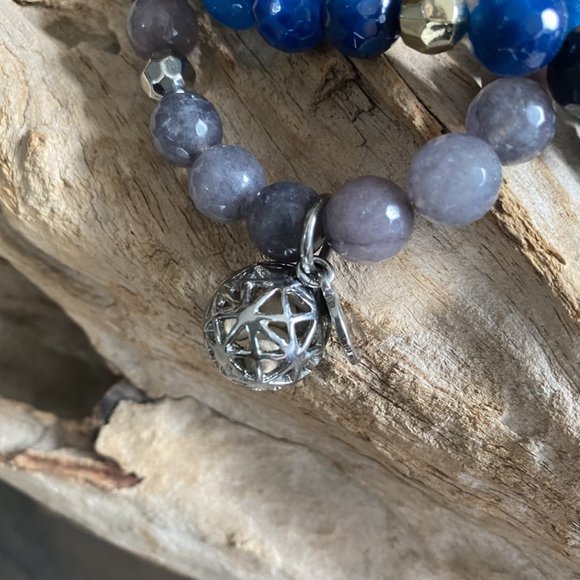 💙Set/2 Beaded Gem Stone Stretch Bracelets Blue/Grey - Picture 4 of 8